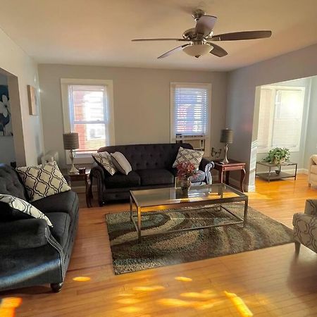 Three Bed One Bath Apt 25 Mins To Nyc Belleville Esterno foto