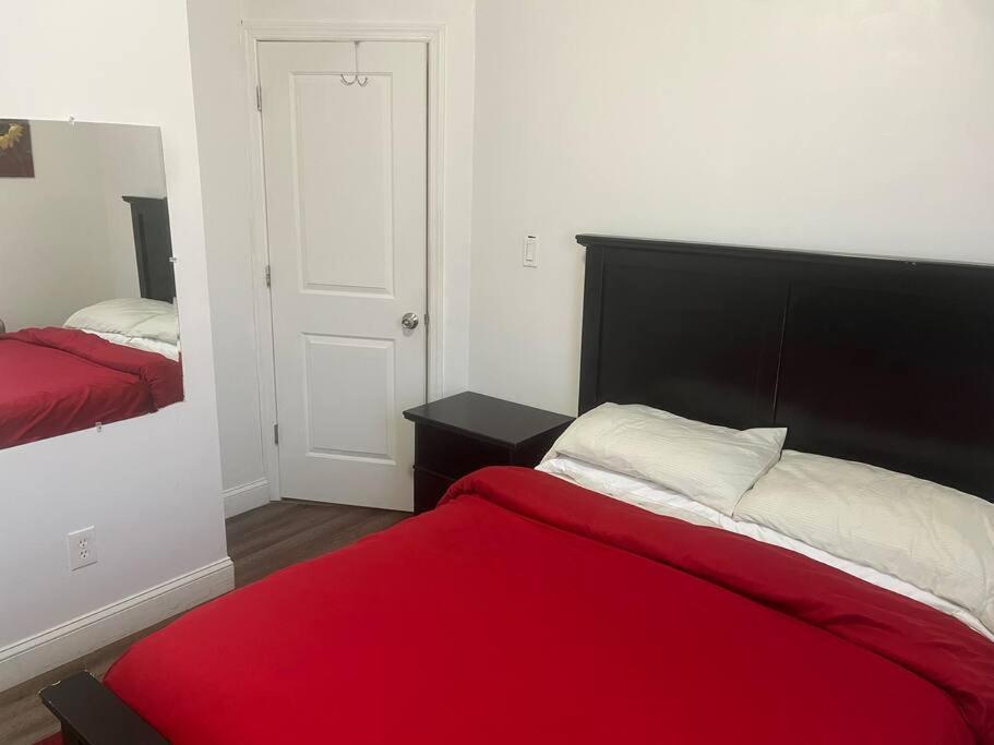 Three Bed One Bath Apt 25 Mins To Nyc Belleville Esterno foto