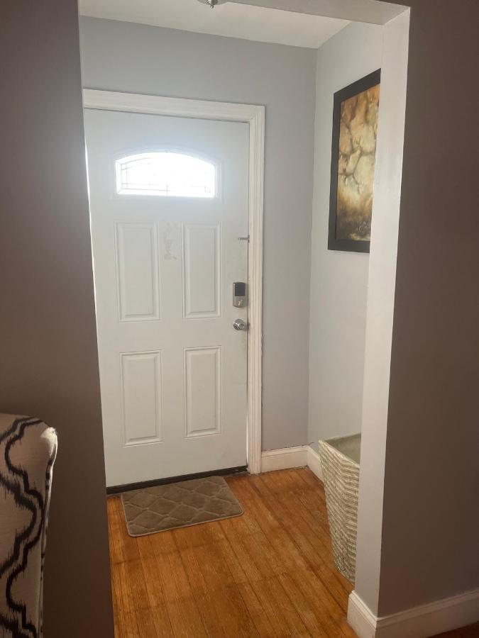 Three Bed One Bath Apt 25 Mins To Nyc Belleville Esterno foto